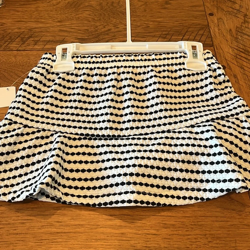 JESSICA SIMPSON 2-PIECE SKORT OUTFIT. NWT